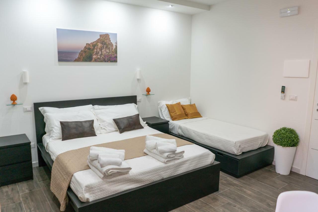 Marranzanu Rooms Santa Teresa Di Riva Exterior foto